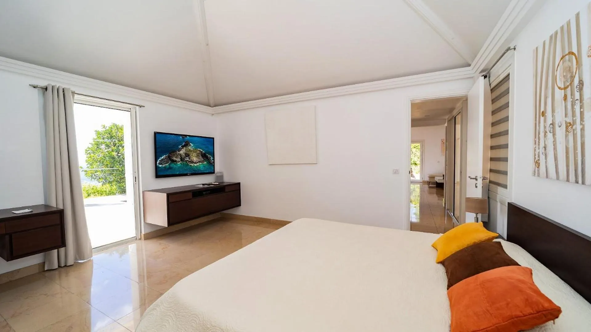 Glorious Villa Perfect For A Romantic Stay St. Barthelemy