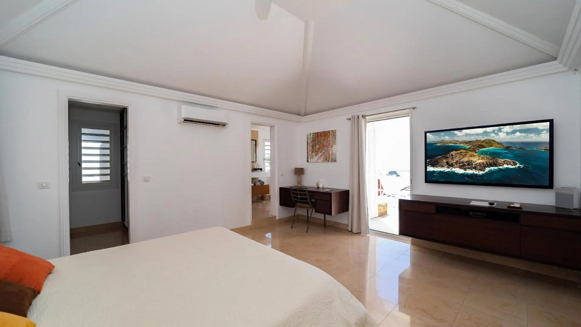Glorious Villa Perfect For A Romantic Stay St. Barthelemy